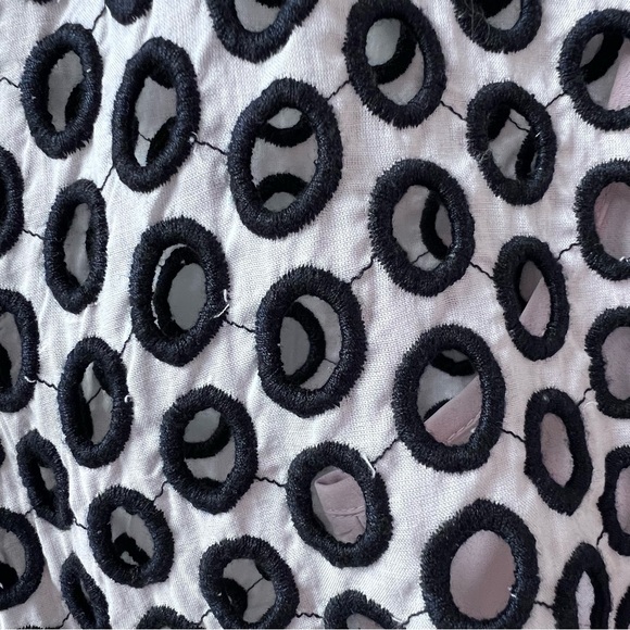 ⭐️ J. Crew Punch Out Eyelet Romper Lined Size 0 - Picture 6 of 15